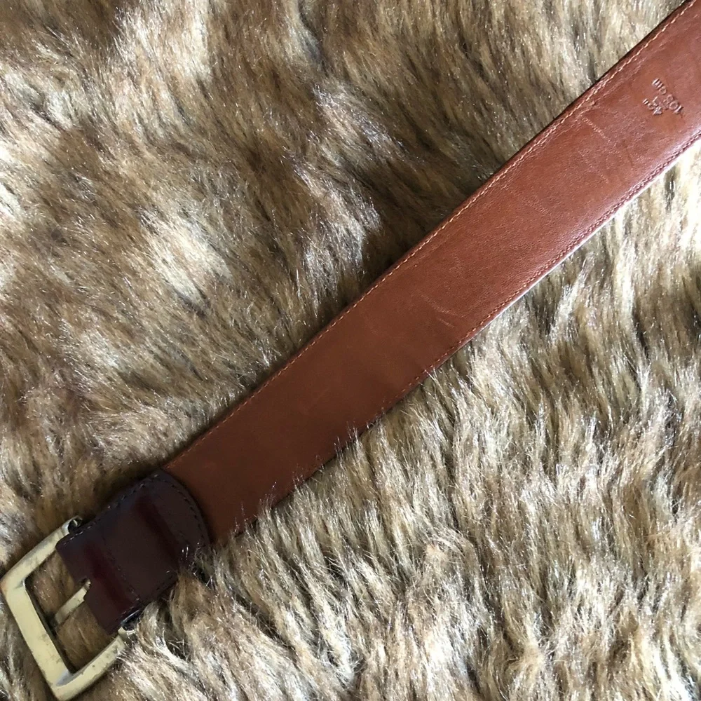 Coach reddish brown polished cowhide leather belt 42x105 cm